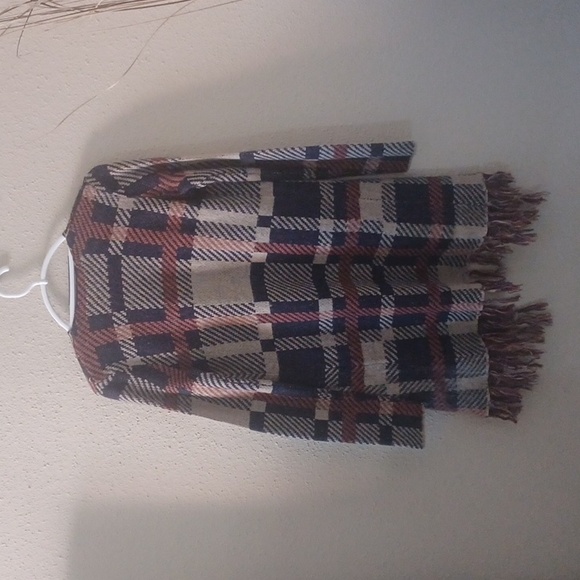 Sweater - Picture 2 of 4